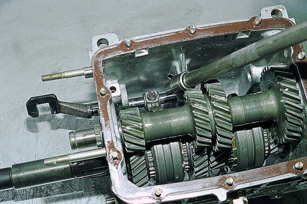 Крепление вилки 3 и 4 передач