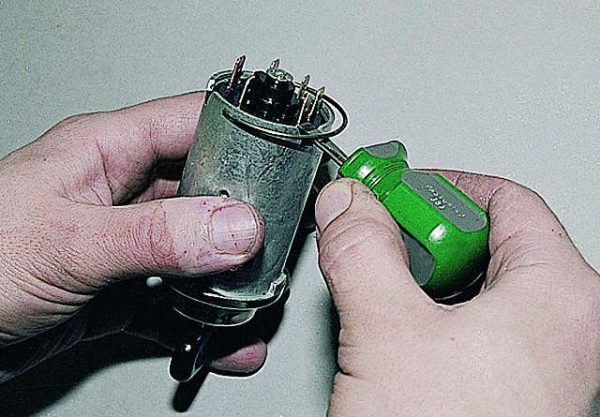 Стопорное кольцо