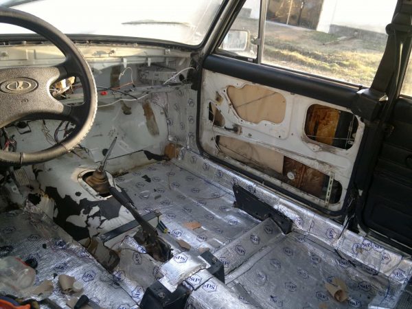 Покрытие днища «шумкой»